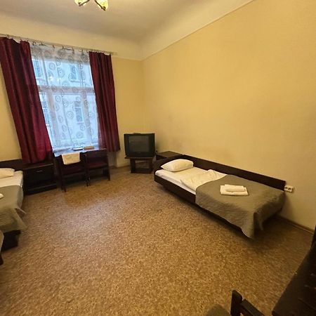 Hostel Viktorija With Private Rooms Ρίγα Εξωτερικό φωτογραφία