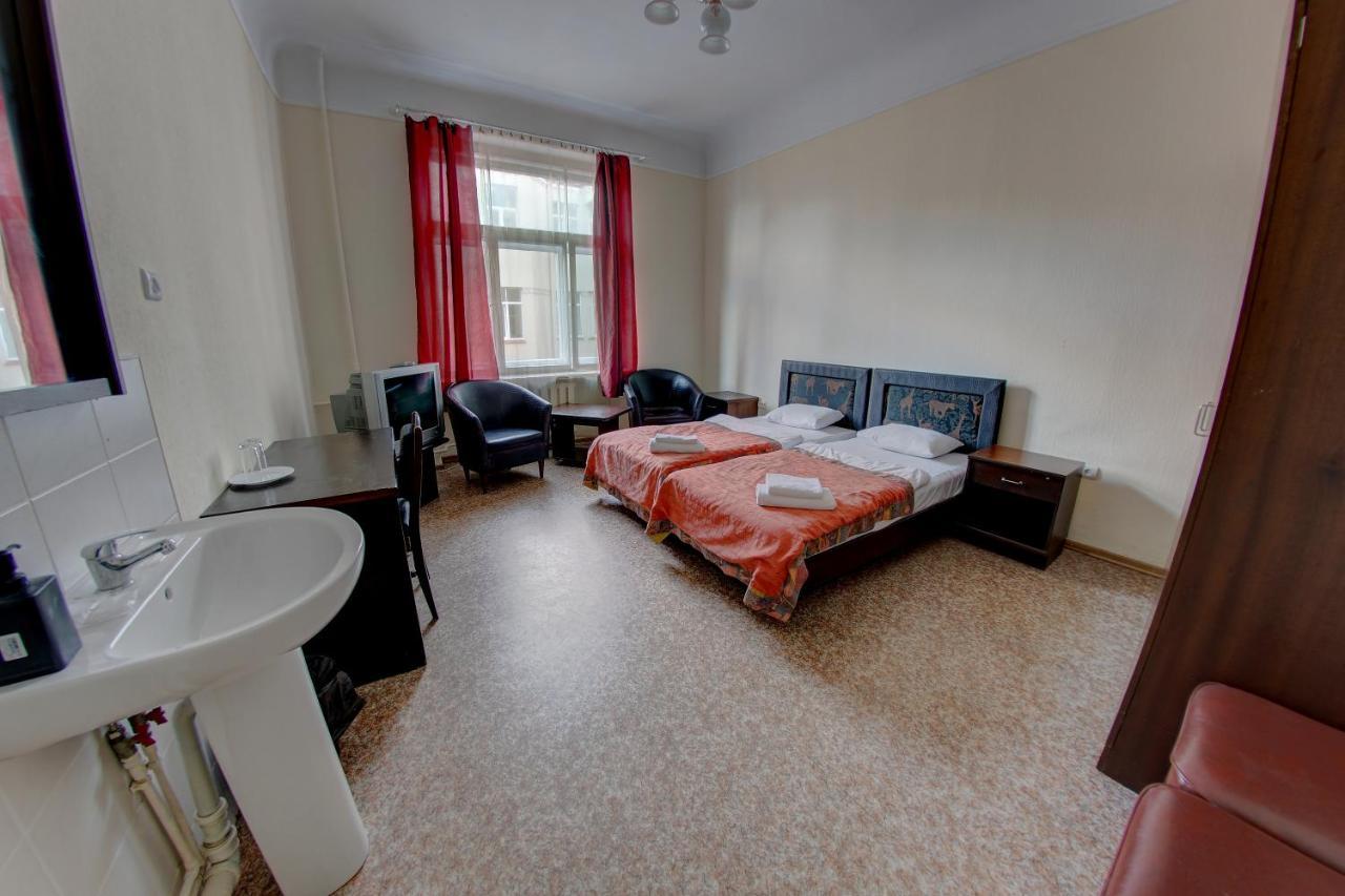 Hostel Viktorija With Private Rooms Ρίγα Εξωτερικό φωτογραφία