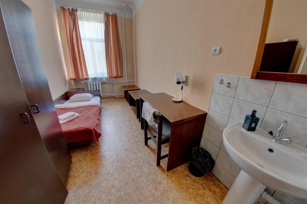 Hostel Viktorija With Private Rooms Ρίγα Εξωτερικό φωτογραφία